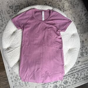 Lululemon swiftly tech short sleeve shirt size 6 lavender lux